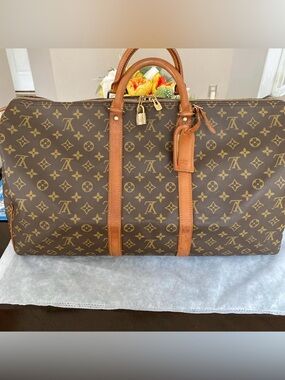 Louis Vuitton Keepall 55 Monogram Duffle Bag
